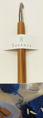 картинка Seeknit Крючок алюминиевый с рифленой бамбуковой ручкой 13см KOSHITSU, KA Seeknit от магазина Рукодельница